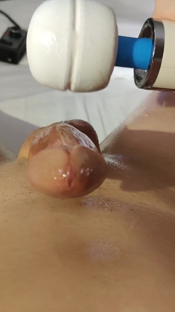 Big Daddy Dommmm: Hitachi dicrot sperma hangat di memeknya bagian 1 - vegas life 486