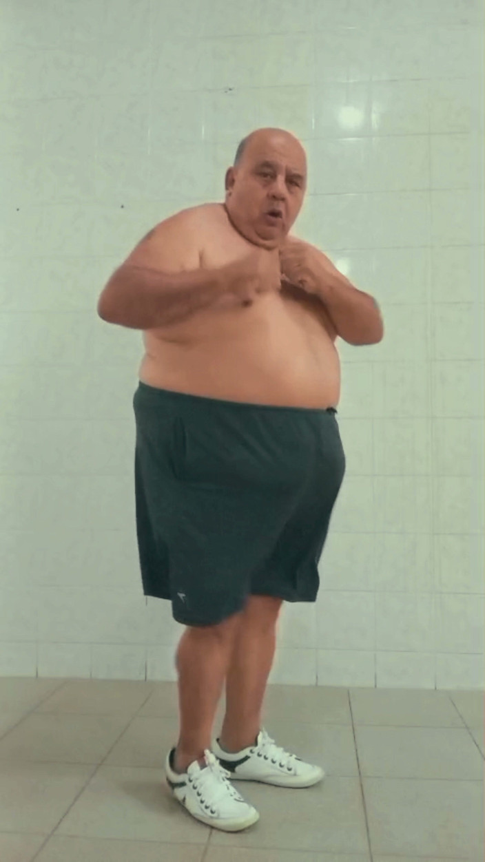 Punchbagplz: You Are Standing Right in Front of Bubba Wrestle!