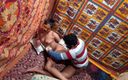 Desi Papa: Indische getrouwde vrouw bedriegt haar man havin seks met haar...