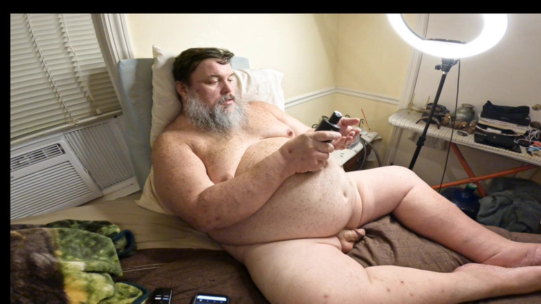 GeneWadexxx: Siapa yang mau bergabung di hari hujan ini?