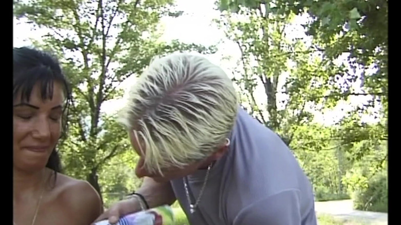 Enema Extreme And Top Girls: Lavemang sex den perfekta vackra bruden och mycket lavemang