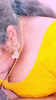 Indian Maid Sex. Beautiful Saree Desi House Maid Fucking House Woner. Telugu Dirty Talks.