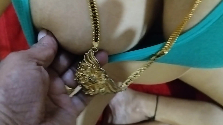 Anar Kali: Padrastro follando chupando los juegos previos de su hermanastra en...