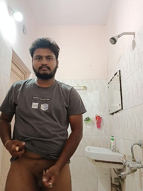 Km: 여자를 찾고