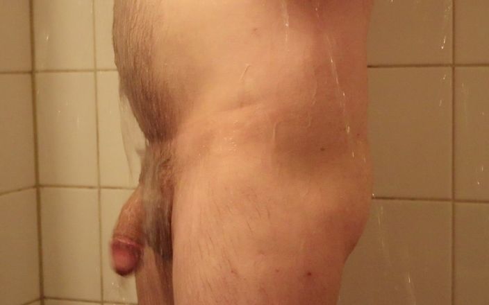 Uhri: Jag tvättar min kuk och bollar riktigt bra