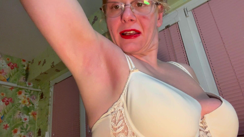 Putarankahotmilf: Od chlupatých po plešatá podpaží