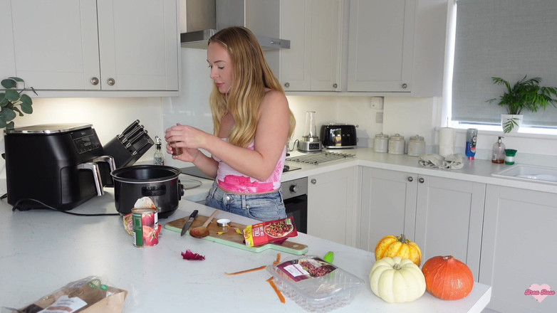 Brea Rose: Cuisine avec sa belle-mère, vidéo gratuite