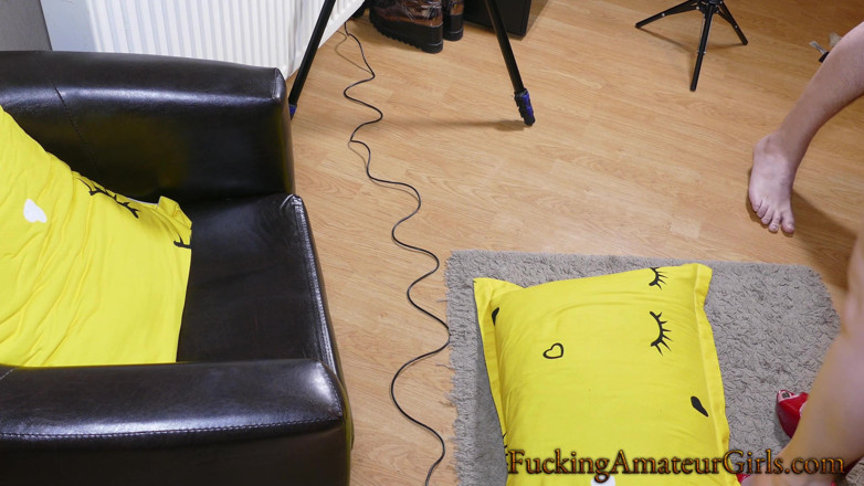 Fucking Amateur Girls: Sát ptáka a být ošukána svůdnou brunetkou s velkými rty
