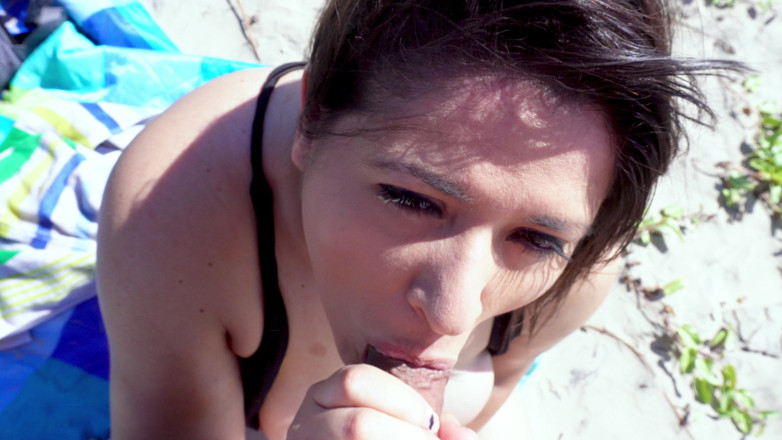 VickyVixen: Sucking a Random Guy off at the Nude Beach