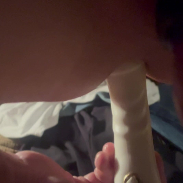 Cum'n'fill me up: Ganz allein ich und meine spielsachen