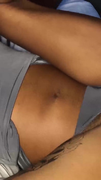 Fais-moi squirter tout est excité