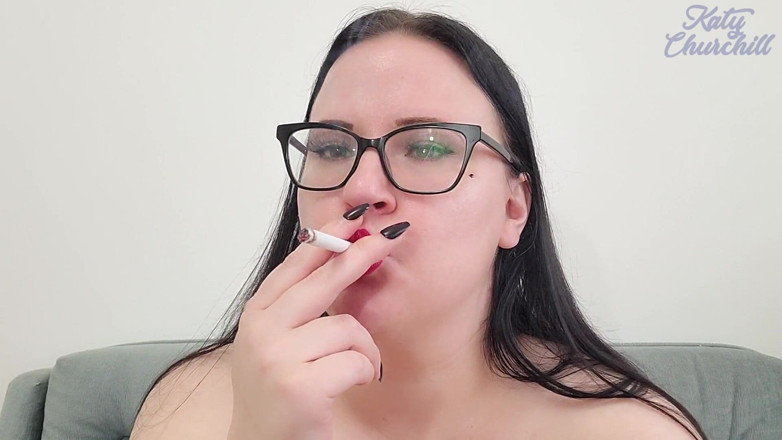 Katy Churchill: So che il fumo ti eccita