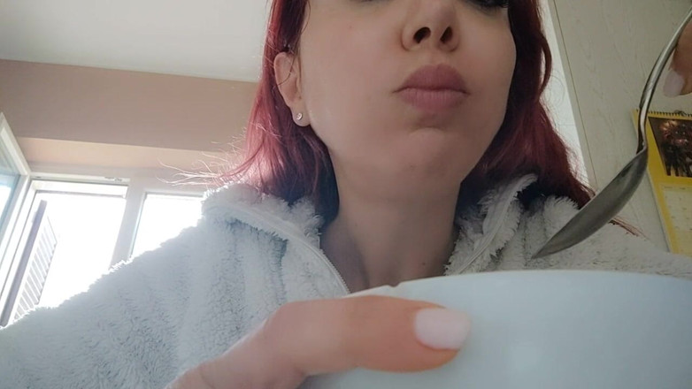 savannahamatoriale: I shouldn't eat that much
