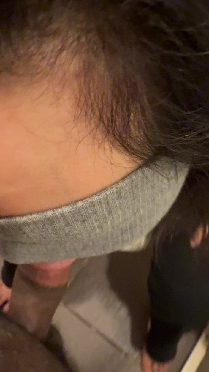 Mommy Puchong: Ağzımdaki bu büyük yarağın üzerinden uzun zaman geçti