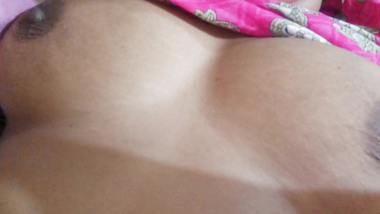 Nusrat: Sexy desi studentka a její milenec sdílejí žhavý sex