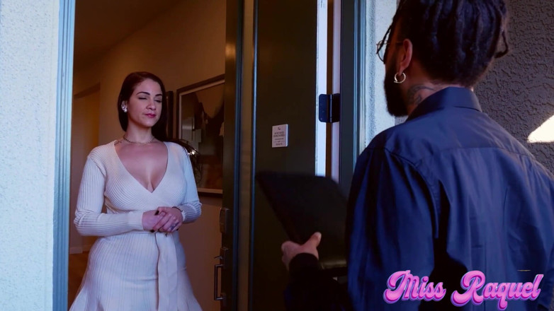 Miss Raquel: Big Booty Latina MILF Fuck Salesman with Big Black Cock