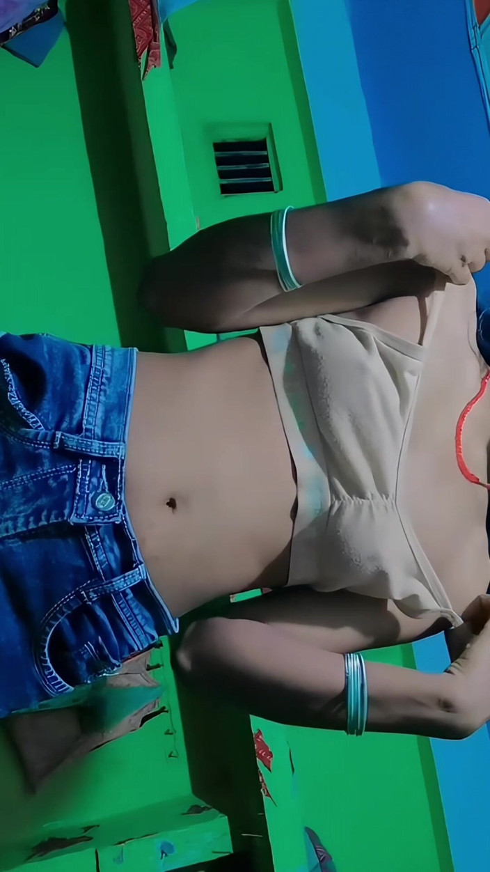 Sluty Piya: 私のヌードバイラル動画 カックが膣と口の中に欲求的に欲求しすぎて、精液を全部食べちゃうまで