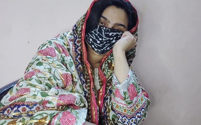 Faryal: Bari baji ne di chote bhai apni chut-clear Hintçe konuşma