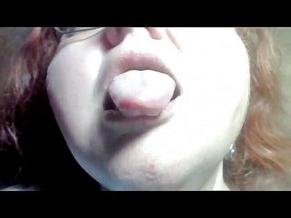BBW nurse Vicki adventures with friends: Gordinha dá-lhe close-up clipe de seus lábios e boca nake...