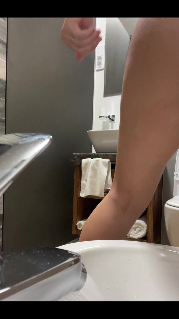 Crypto Mommy: Čůrání Můžem ti sedět na tváři jako na záchodě?