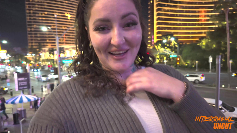 Interracial uncut: Tombul pawg genellikle elle ilk kez büyük zenci ile çift vajinal...