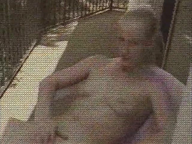 Eleganxia: Дружини одна вдома дружина