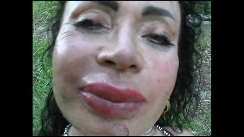MILF still slut: คุณแม่เลี้ยงเดี่ยวสกปรกในสวนสาธารณะ โดนเพื่อนหนุ่มเย็ดและเย็ดตูด