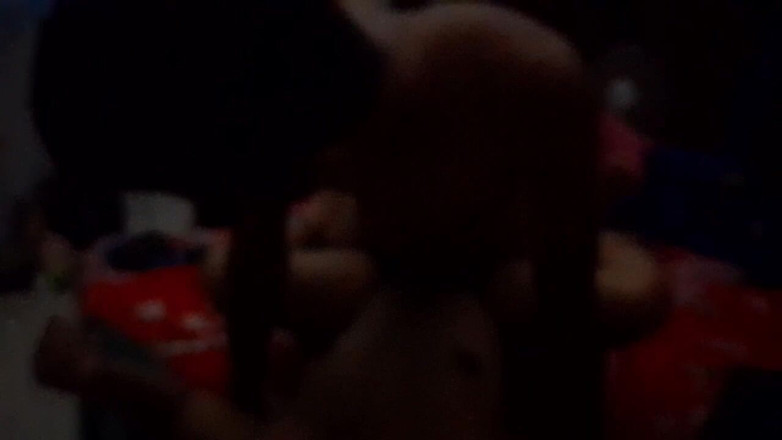 House wife: Cara gostoso fode destruindo sua melhor amiga na buceta no...