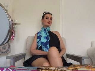 Lady Victoria Valente: New scarfs. In the silk fitting studio: trying on headscarves,...