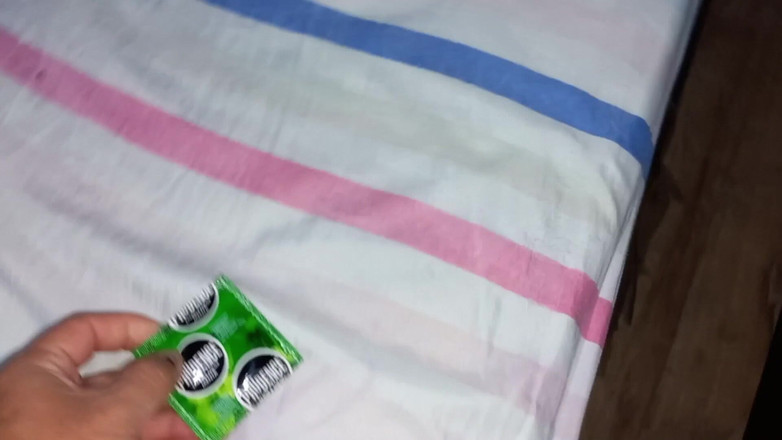 Martin13: Jovem fodida depois de fazer aeróbica no parque, parte 1