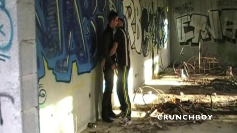 EXHIB BOYS: Sex with my straight friend Kevin for fun