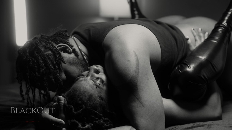 BeastnKitty: The Blackout 4 Ft Mahlaysia Li