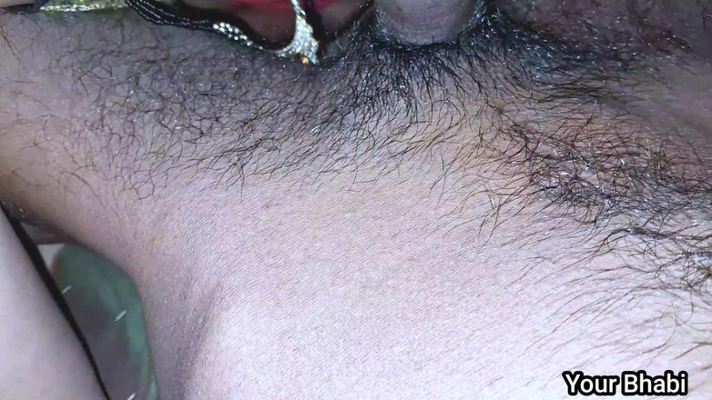 Bhabi: Meia-irmã e meio-irmão fazem relação sexual no quarto, indiana gostosa...