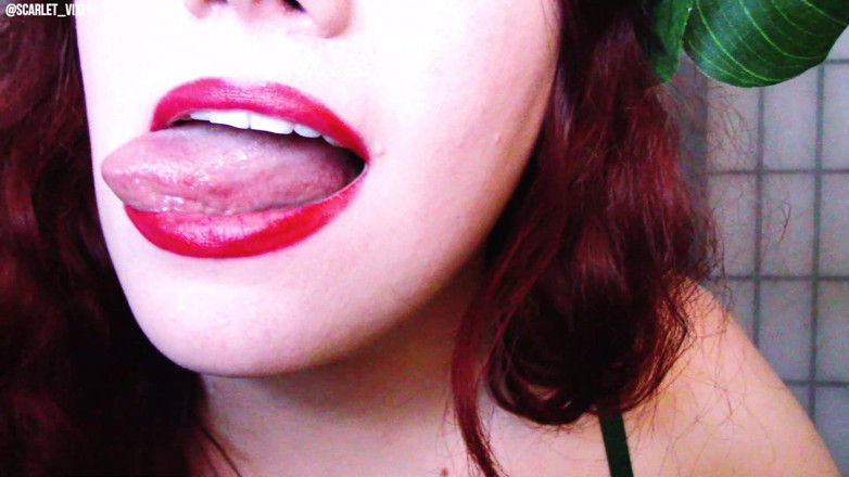 Scarlet Vixen: Lady Ivy's Addictive Mouth