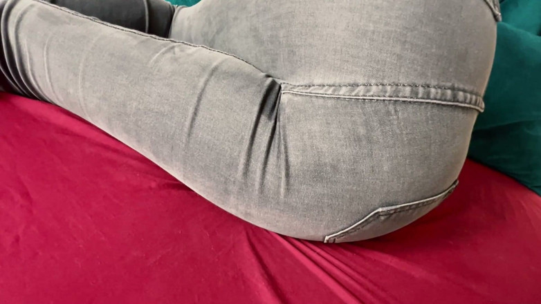 NattyVega: I Peeed in My Bed Desperate