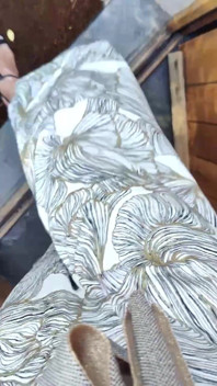 Chụp Ảnh Tự Sướng Bằng Chân