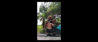 Nati Roza: Beach Walk