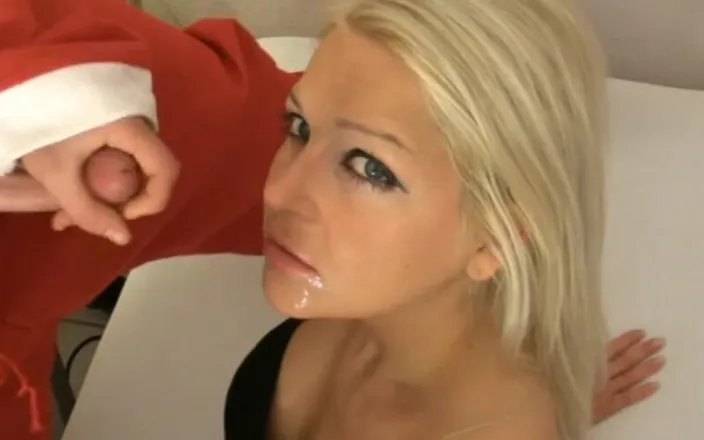 Sexyjacky: Dirty Xmas with Santa
