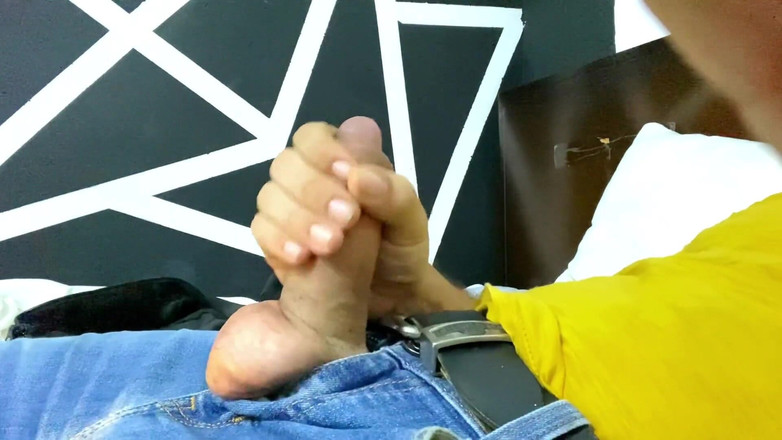 Latin mature king: Großer schwanz zwischen den kleidern