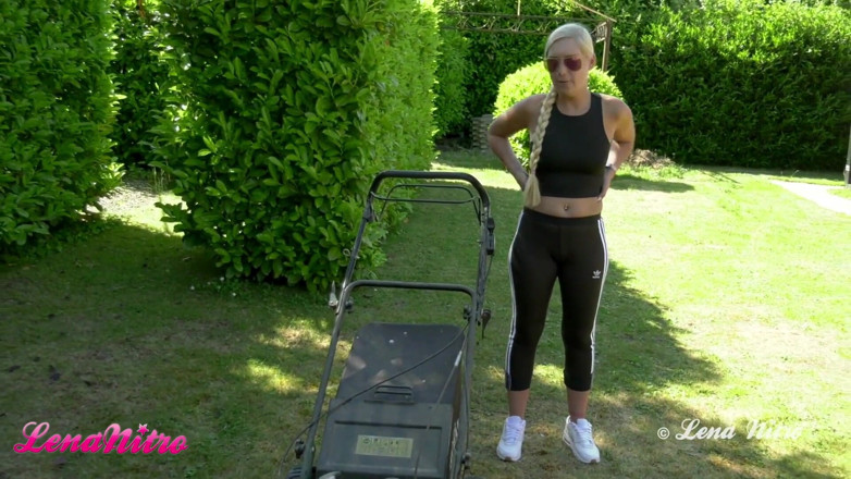 Lena Nitro: Lawn mower defective - neighboring boys like to help