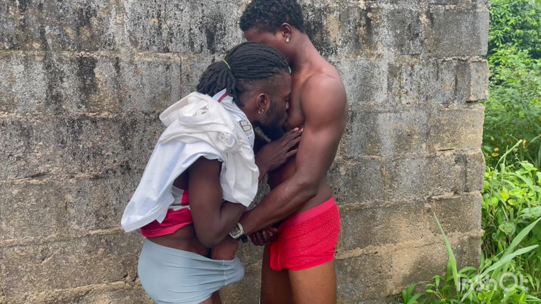 Segzze_: Kissing My New Boyfriend in the Bush