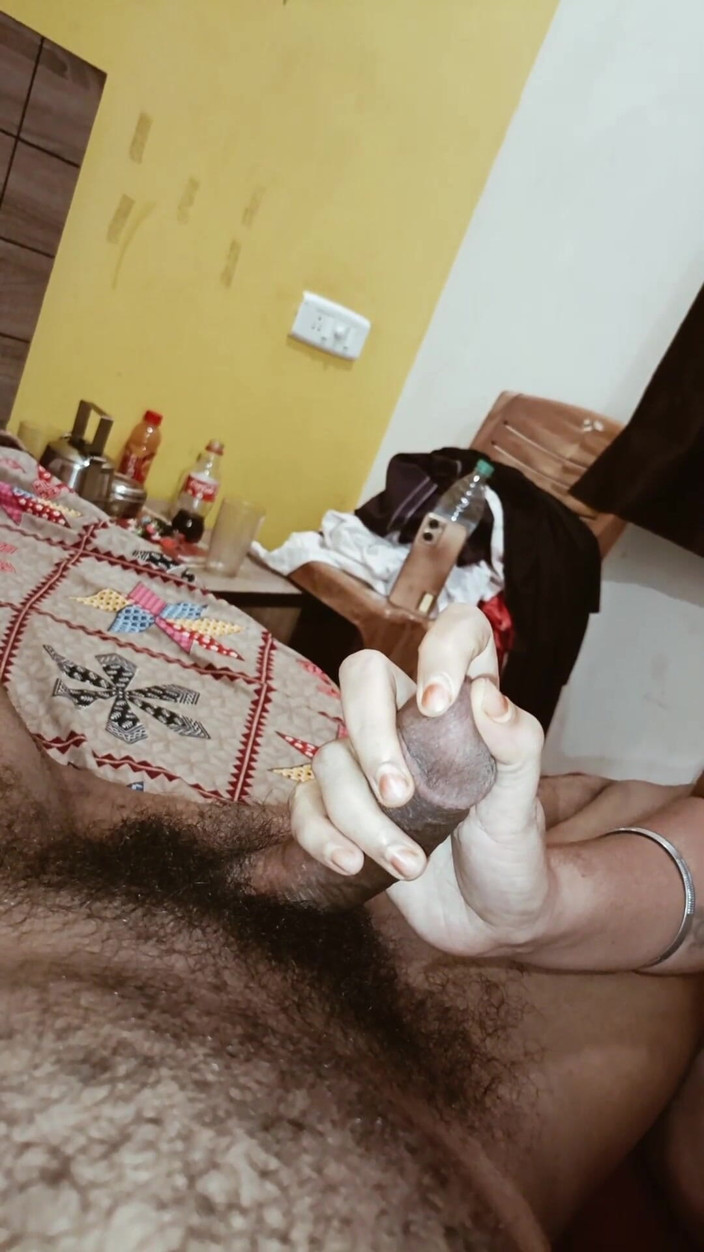 desilaunda96: Parla sporco di hindi mentre fa sesso