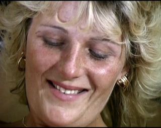 German Homemade: Almanya'dan sarışın bayanlar birbirlerini parmaklıyor