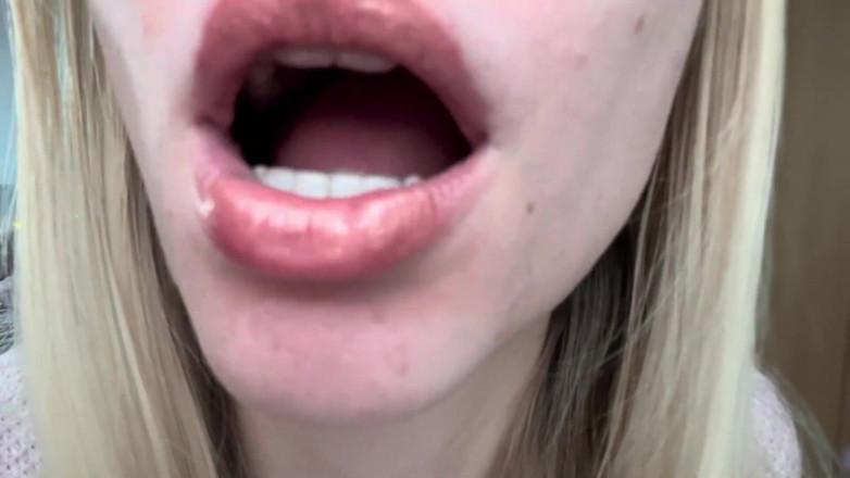 Goddess_Bella_Rae: Suara mulut asmr nggak ngomong apa-apa