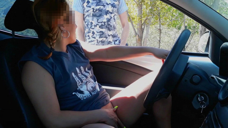 LadyRoma: Faccio un pompino a uno sconosciuto nel parcheggio del parco