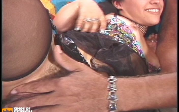 Midget Lust: Enano caliente comido y martillado por un hombre con gran...