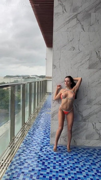 Titty Flashing in a Wet Bikini While Everyone Stared