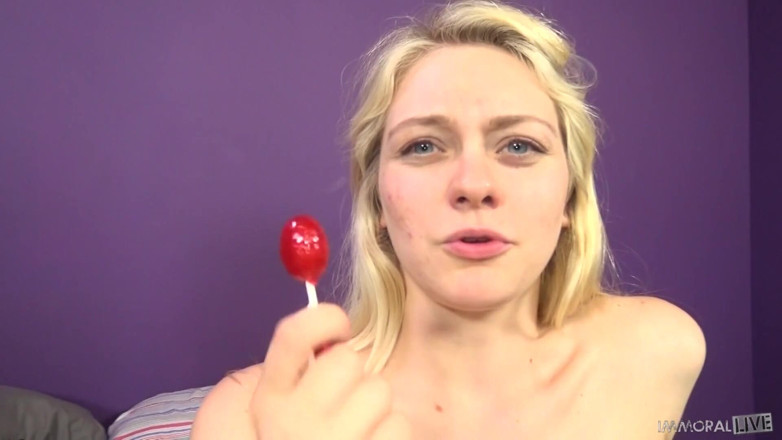 Immoral Live: Lolly-speeltijd met Adriana &amp; Allie