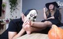 Czech Soles - foot fetish content: Волшебное поклонение ступням на Хэллоуин ночь (Специальное)