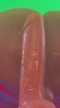 Daha fazla fantezi dildo ile filme almalı mıyım?